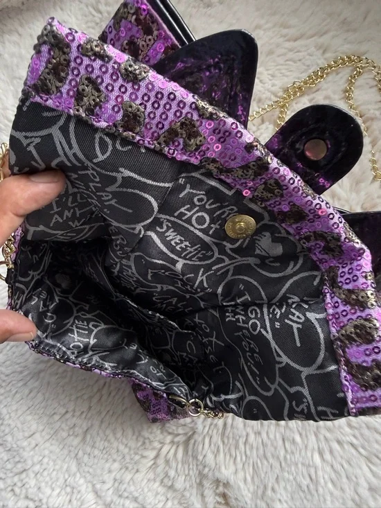 Betsey Johnson Vintage Purple Sequin Bow Crossbody Bag - Picture 5 of 5